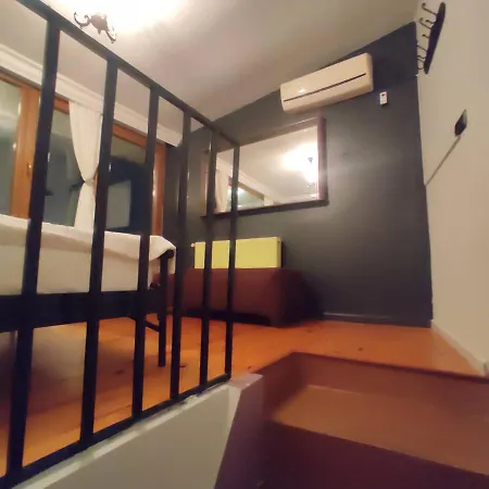 Taksim Beyoglu 1+1 Dunyanin Kalbi * Istanbul